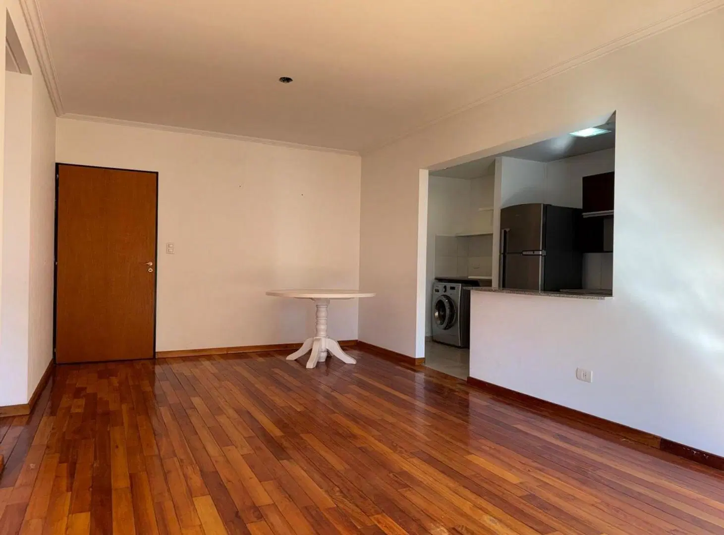 DEPARTAMENTO EN VENTA 3 AMBTES.FRENTE-AVELLANEDA 4