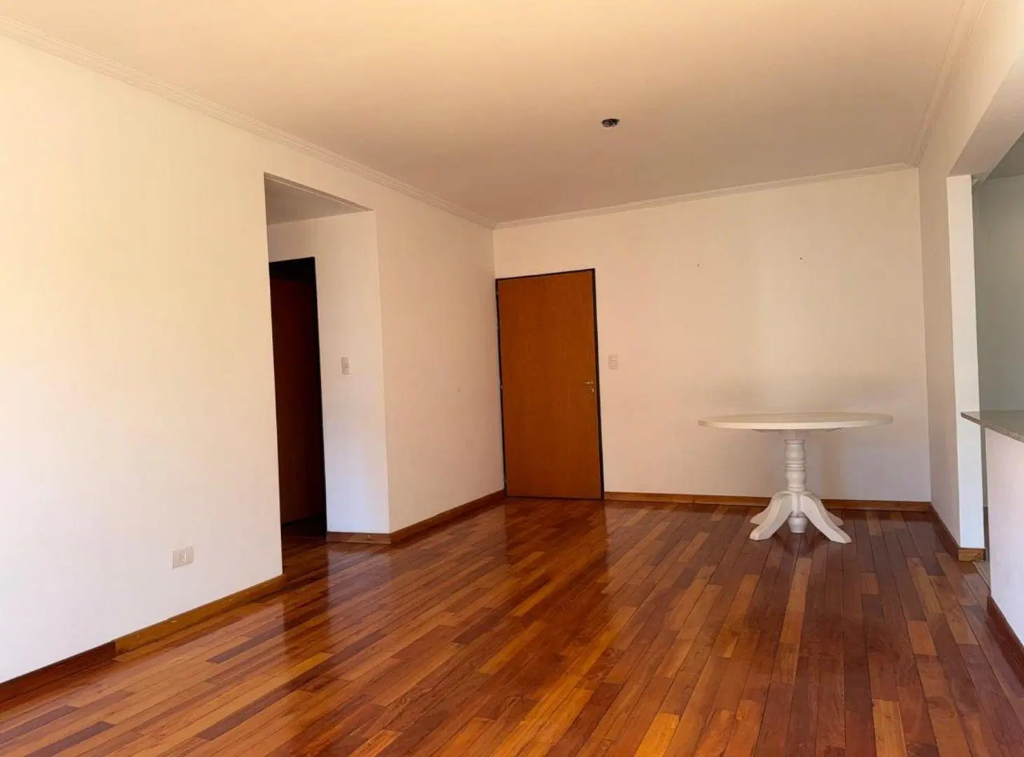 DEPARTAMENTO EN VENTA 3 AMBTES.FRENTE-AVELLANEDA 8