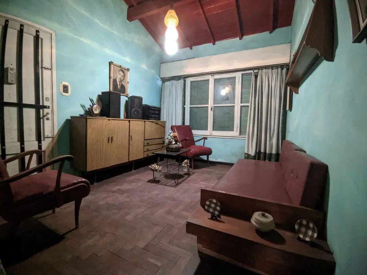 Casa  de 4 Ambientes a la Venta 200 Mts.AV.PAVON 3