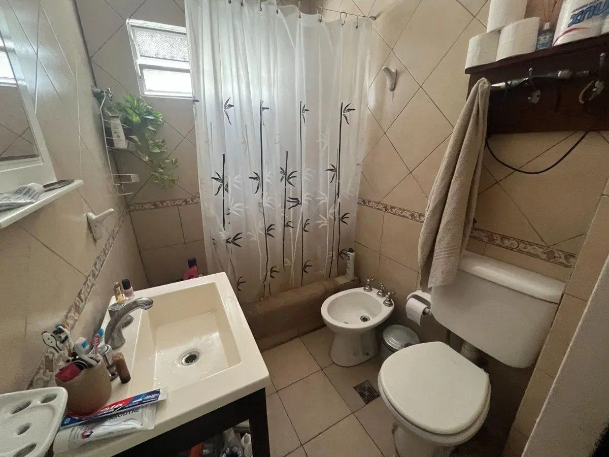 PH 5 AMBIENTES AL FRENTE CON PATIO – LANÚS OESTE 3