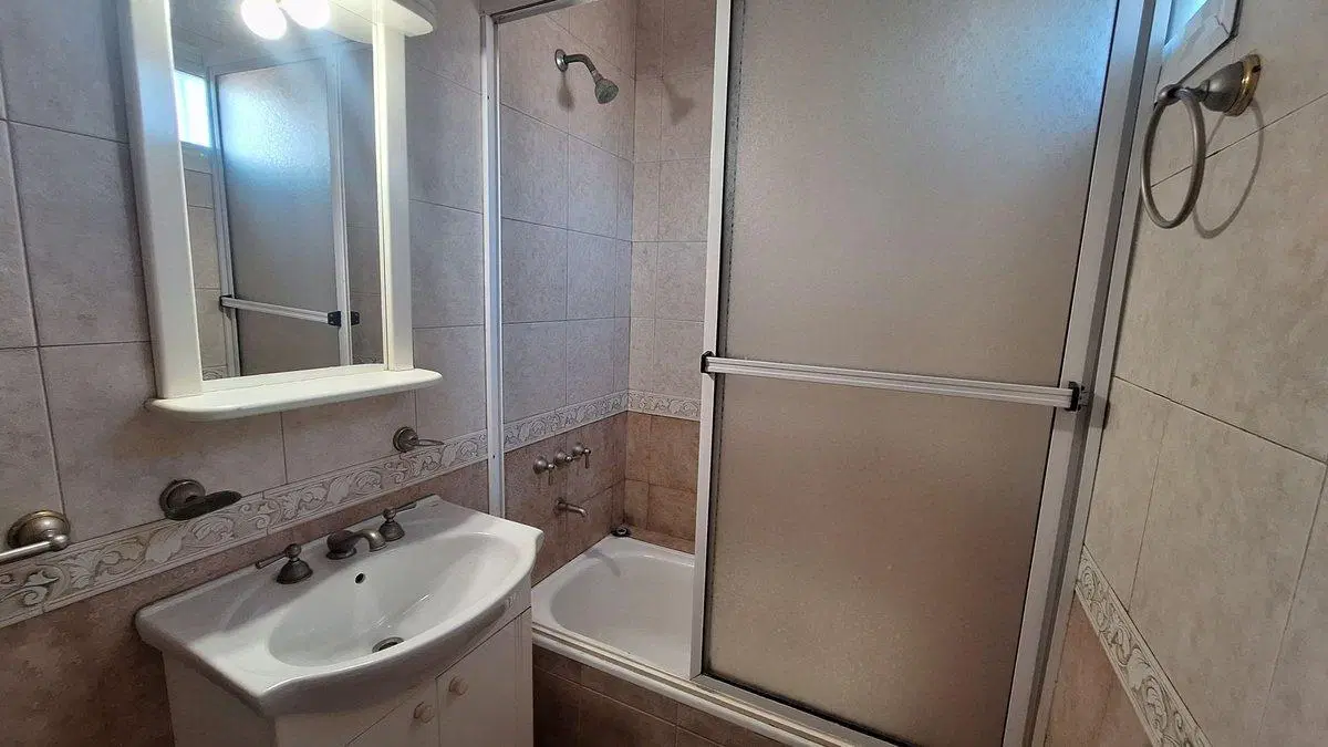 VENTA PH DE 3 AMB CON TERRAZA PROPIA. LANÚS 4