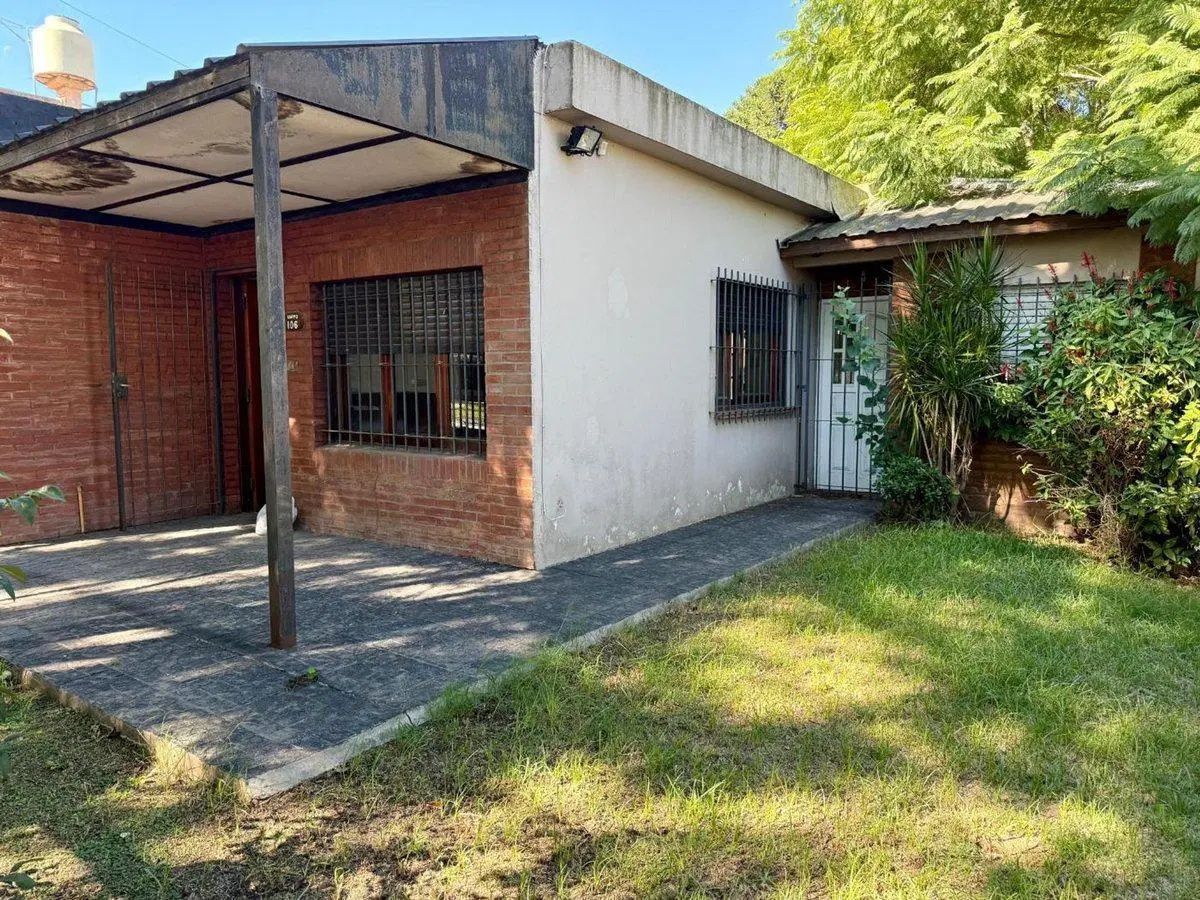 Venta Casa 3 ambs. Cochera. Jardín. Nuevo valor 2