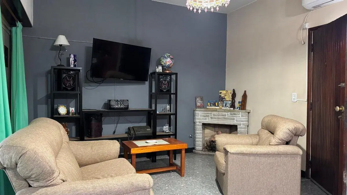 VENTA EN BLOCK - IDEAL PARA 2 FAMILIAS O INVERSOR 4