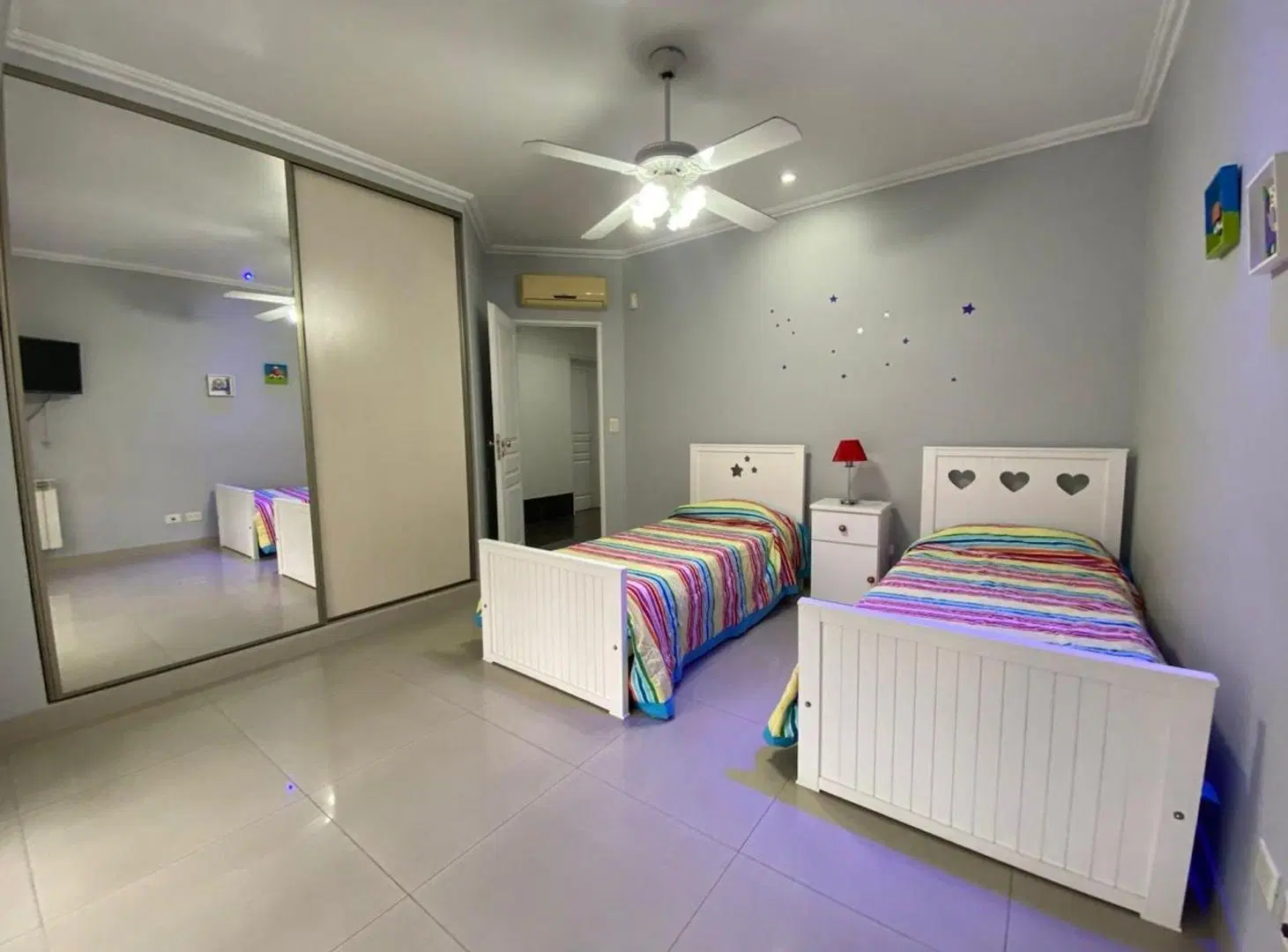 Excelente Casa 7 Ambientes con Pileta climatizada 8