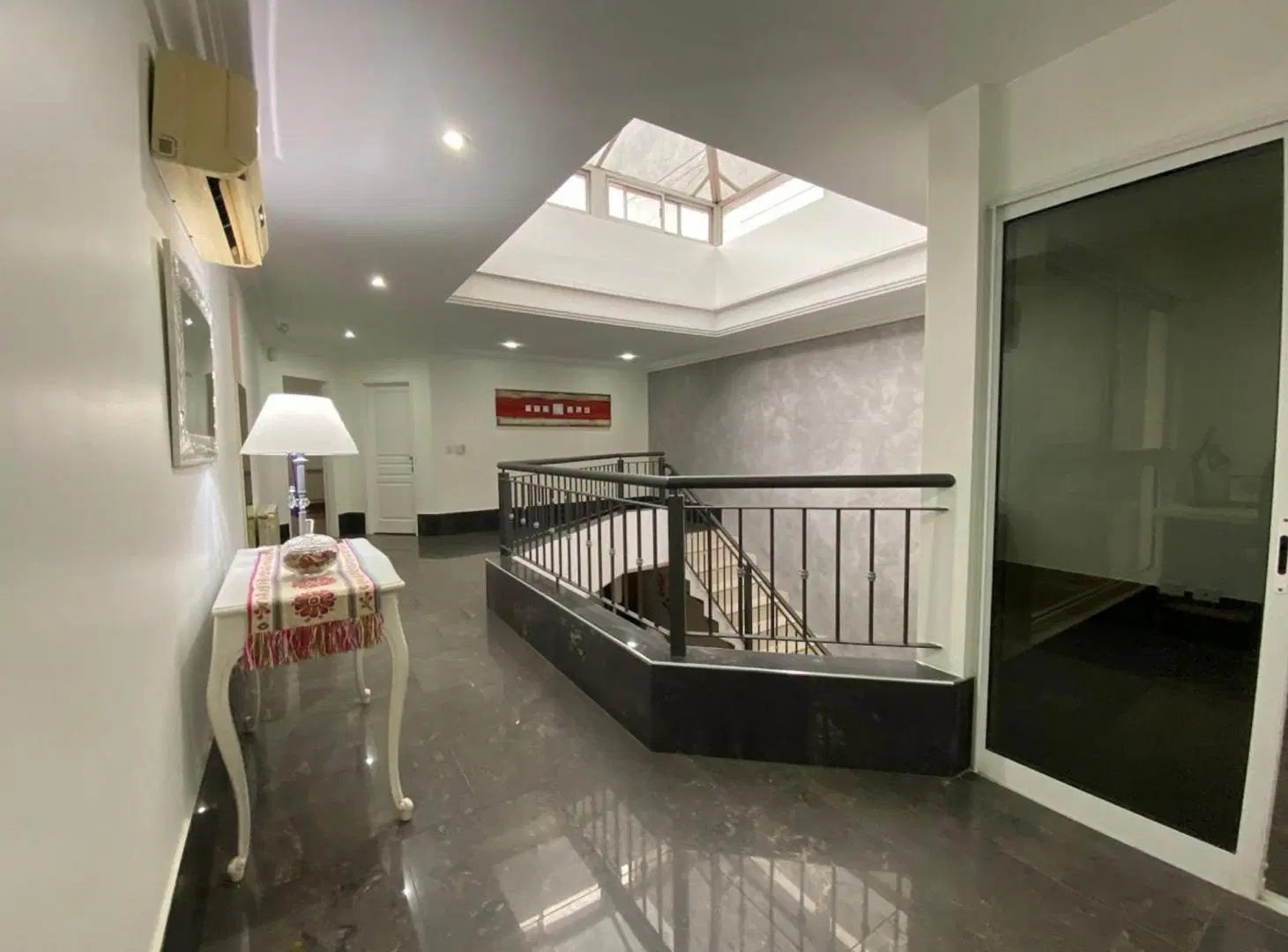 Excelente Casa 7 Ambientes con Pileta climatizada 5