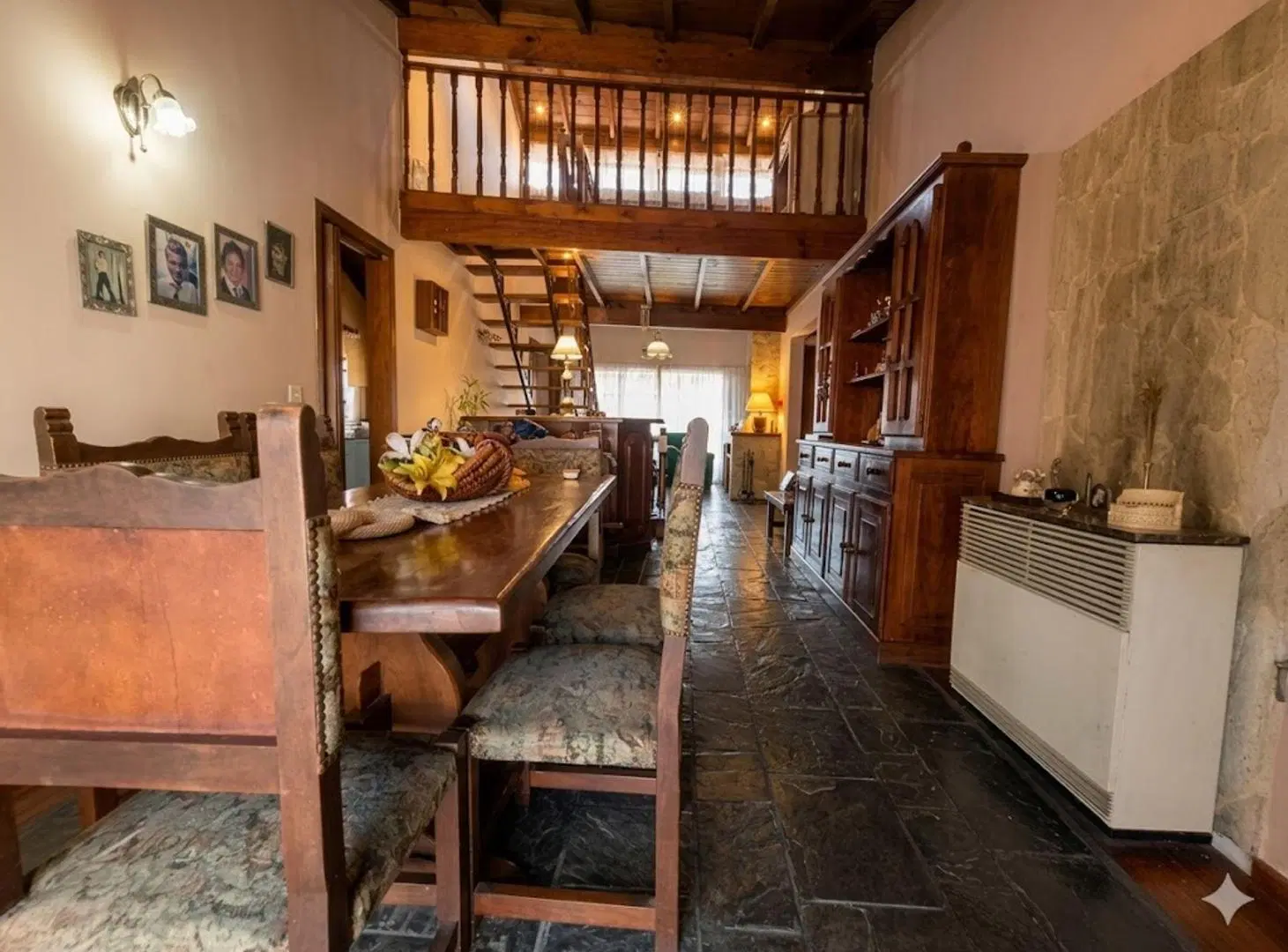 CASA 6 AMB,IDEAL 2 FAMILIAS C/QUINCHO/TERRAZ-LANUS 2