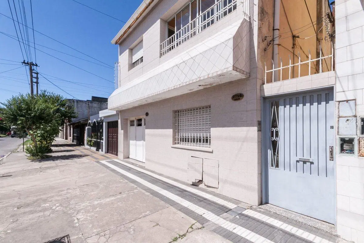 VENTA DE 2 CASAS EN  AMPLIO LOTE OPORTUNIDAD 2