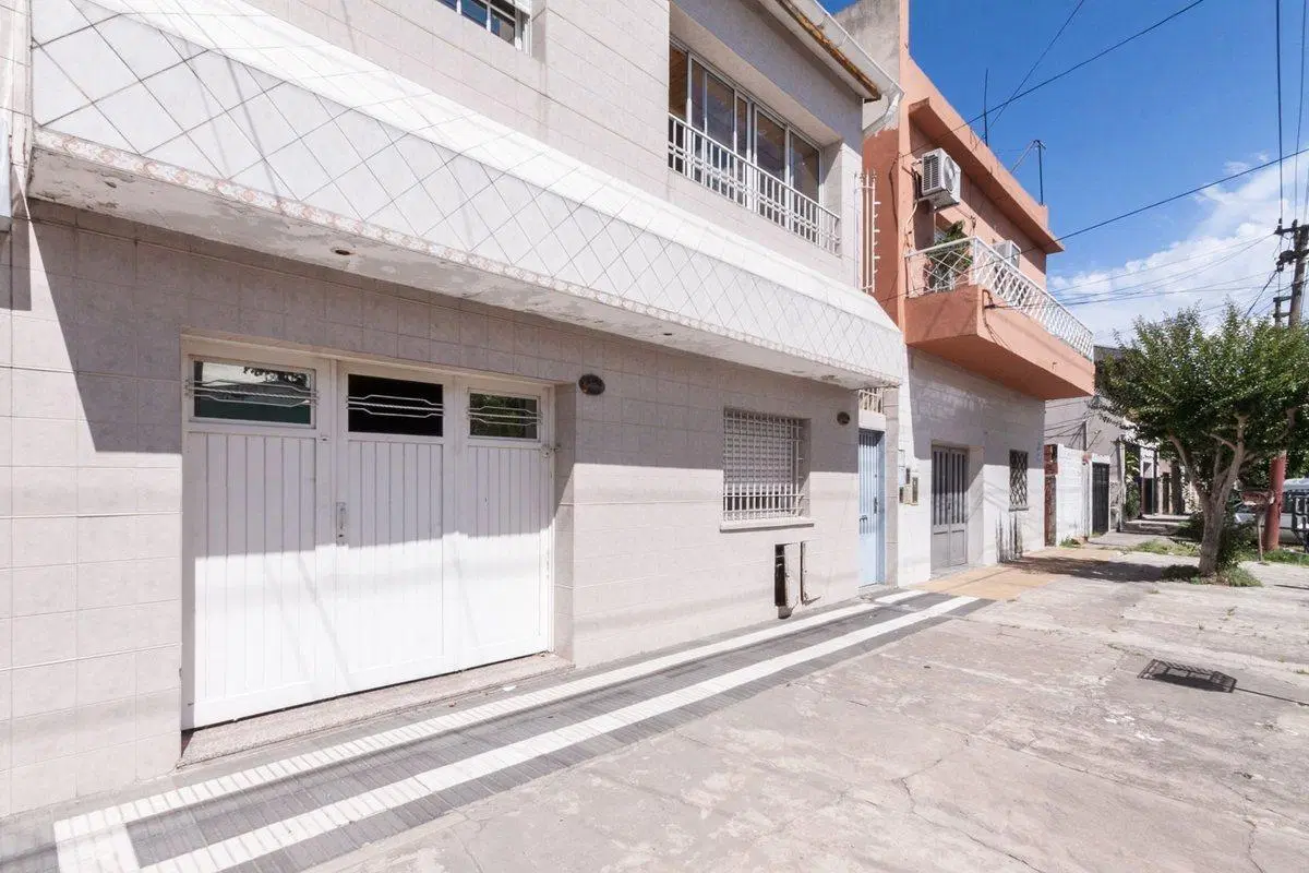 VENTA DE 2 CASAS EN  AMPLIO LOTE OPORTUNIDAD 4