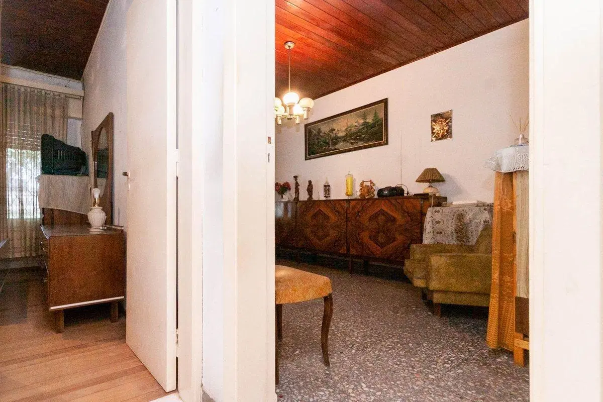 EXCELENTE CASA 3AMB.FONDO LIBRE.COCHERA.QUINCHO! 8