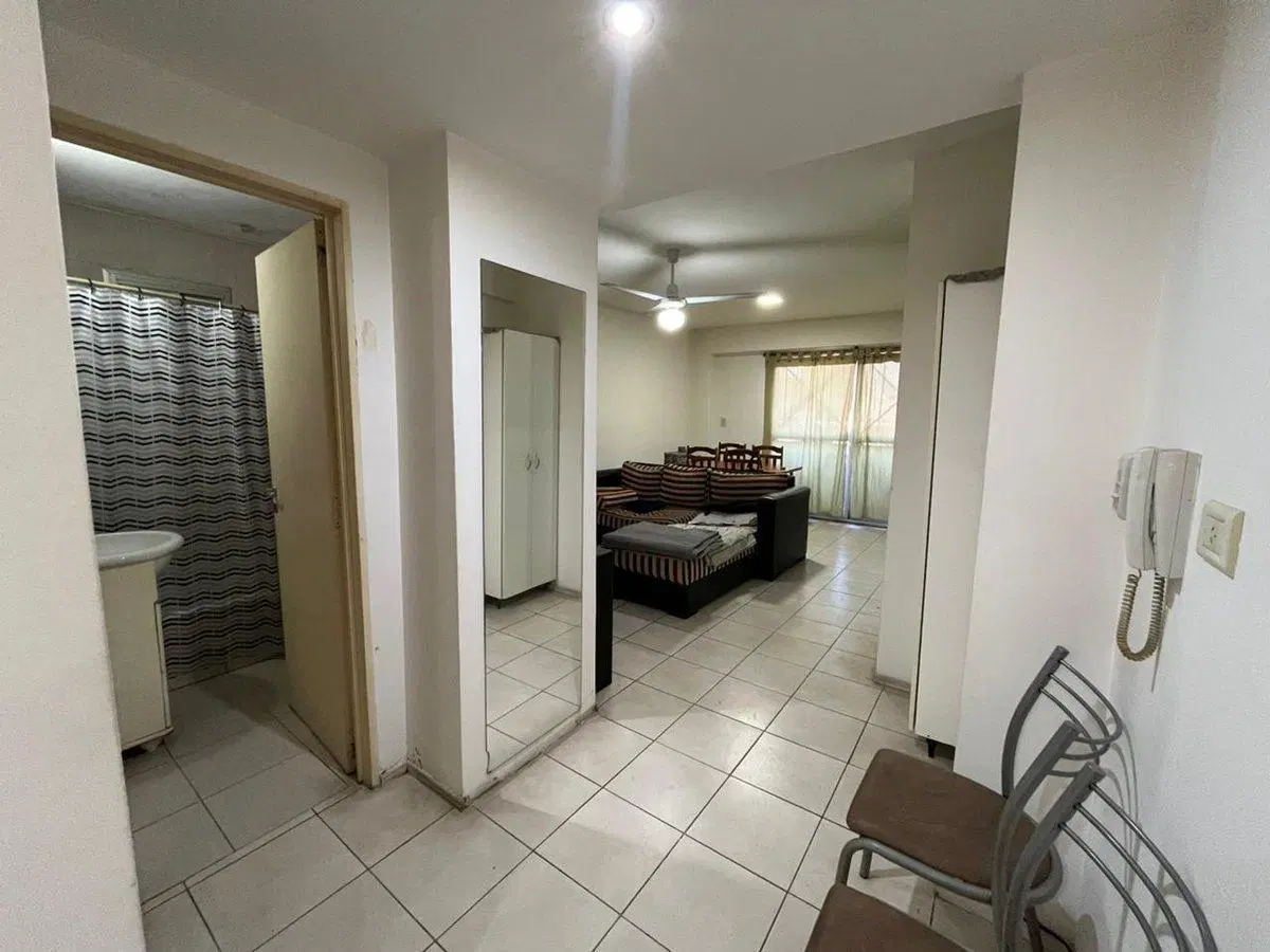 Depto 2 amb en venta con balcón al frente Lanús 2