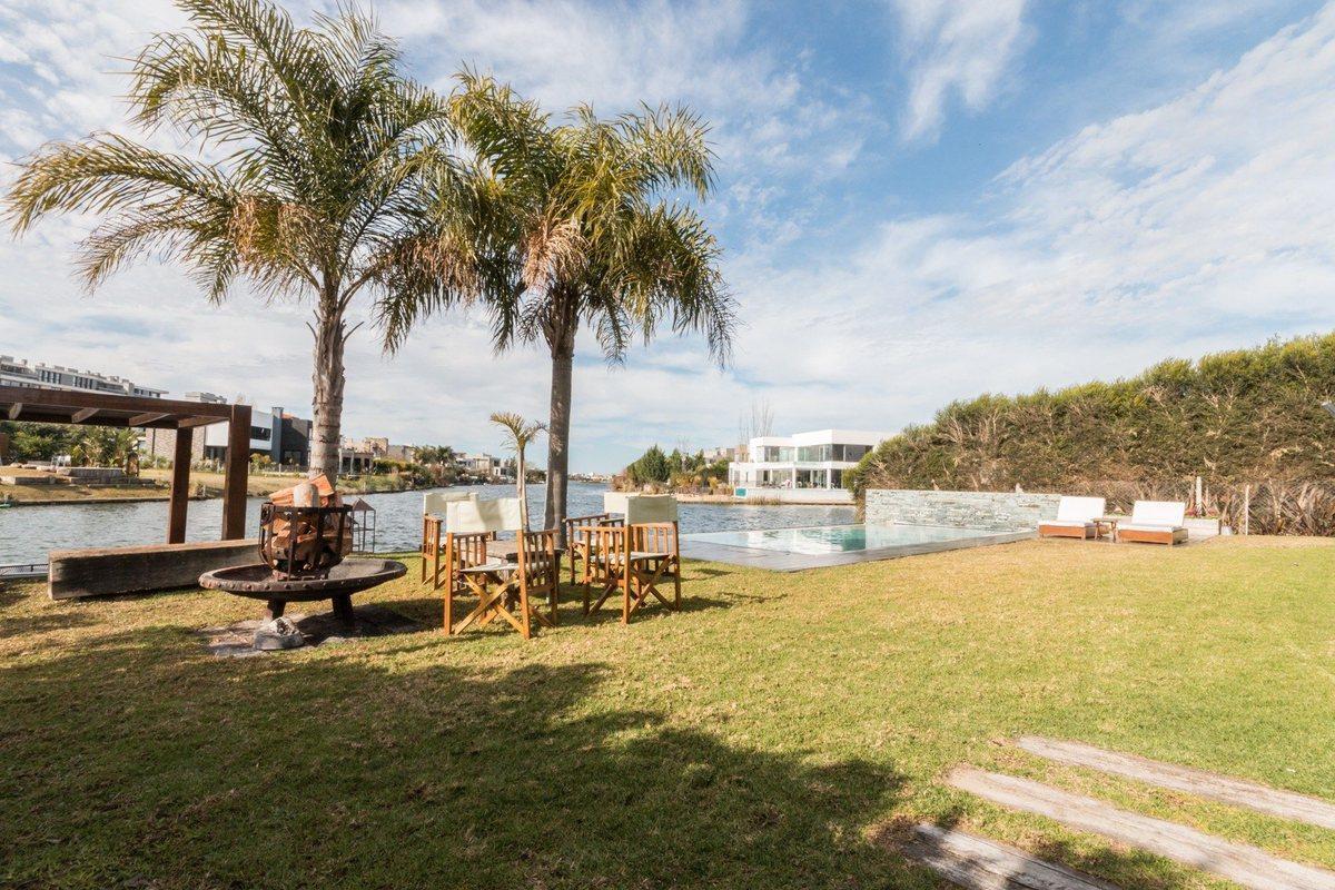Foto de VENTA CASA NUEVO QUILMES CON VISTA A LA LAGUNA, imagen 1