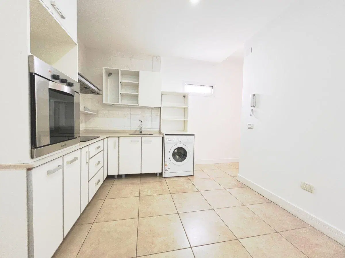 VENTA DEPARTAMENTO 3AMB.C/PATIO-ESCRITORIO.COCHERA 8