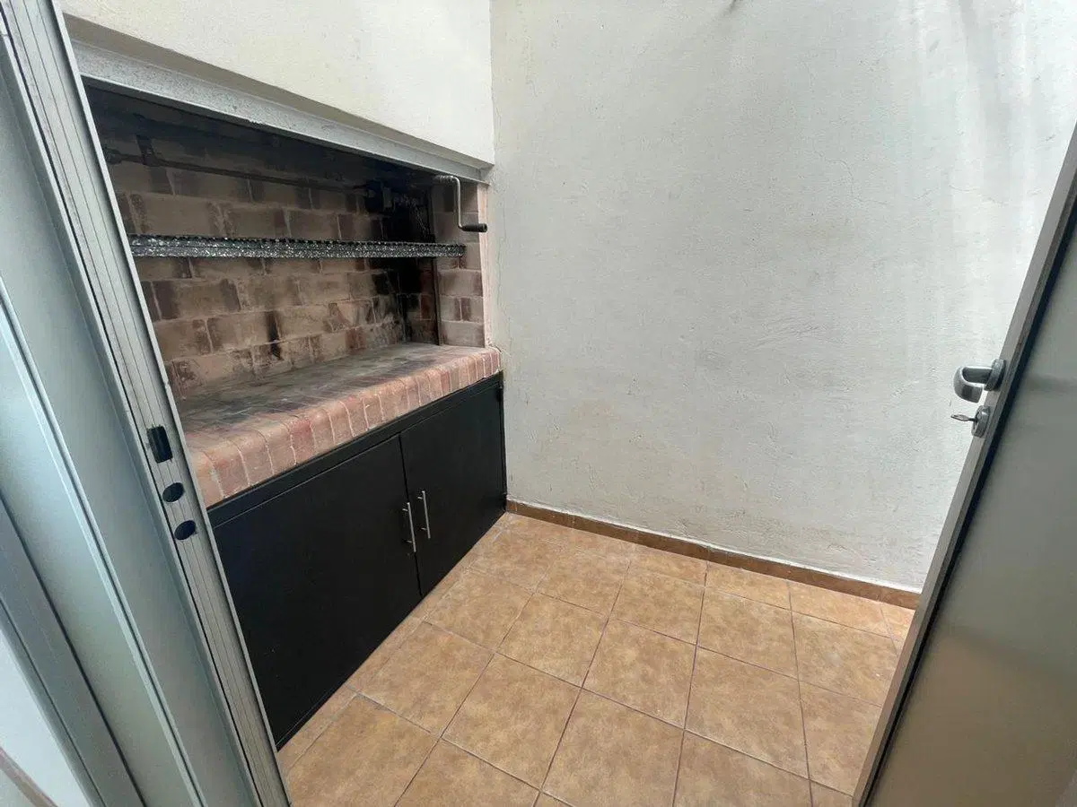 HERMOSO DEPTO 2 AMB C/ BALCON PATIO Y PARRILLA 4