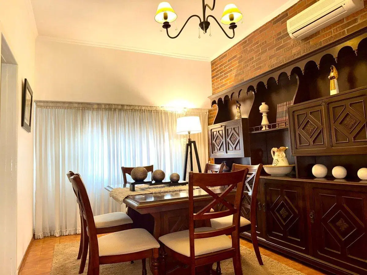 VENTA CASA C/GARAGE,FONDO, QUINCHO Y TERRAZA-WILDE 2