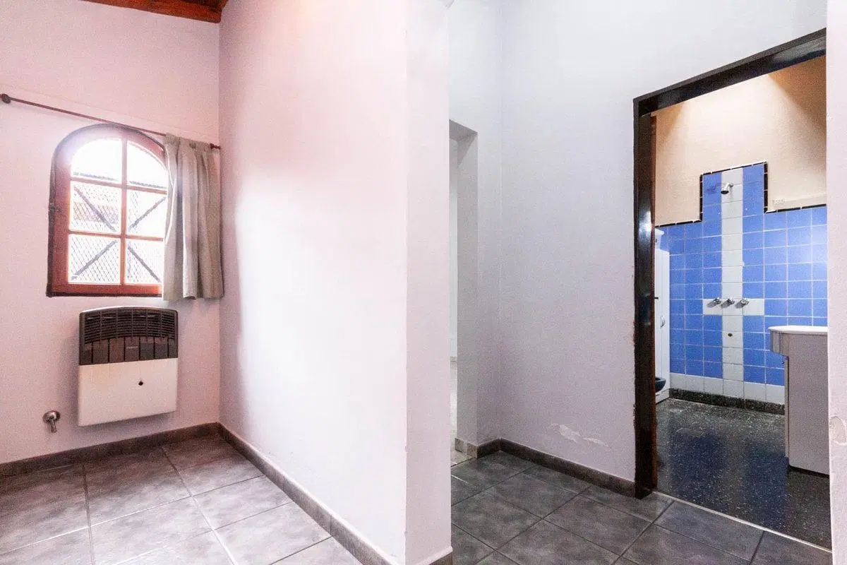 VENTA CASA 4AMB.C/COCHERA.PATIO.TERRAZA.DE 155M2 ! 2