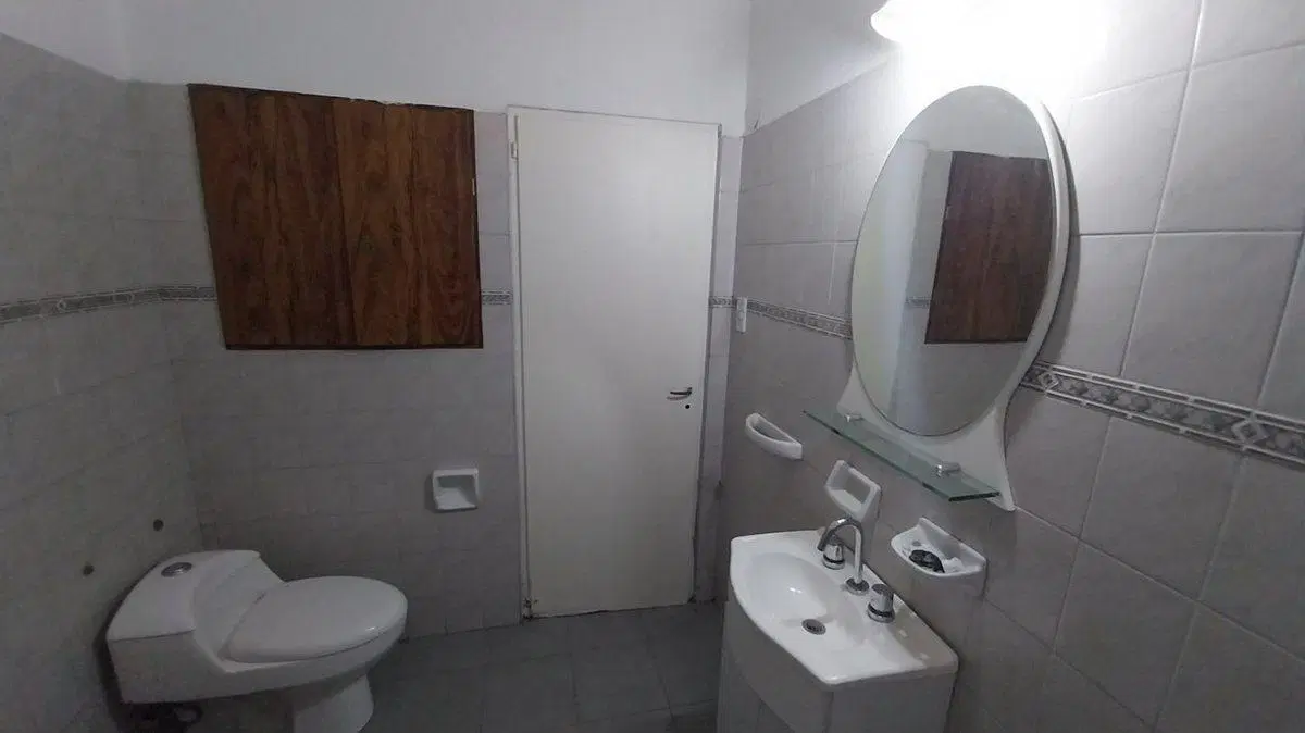 ALQUILE DE CASA MUY BUENA UBICACION DOBLE TERRRENO 3