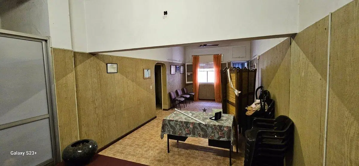 OFICINA EN VENTA LANUS ESTE FRENTE A LA ESTACIÓN 4