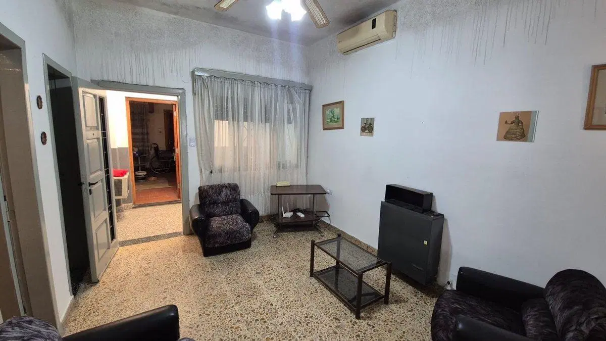 VENTA CASA LOTE PROPIO CON GALPON EN WILDE 10 X 46 2