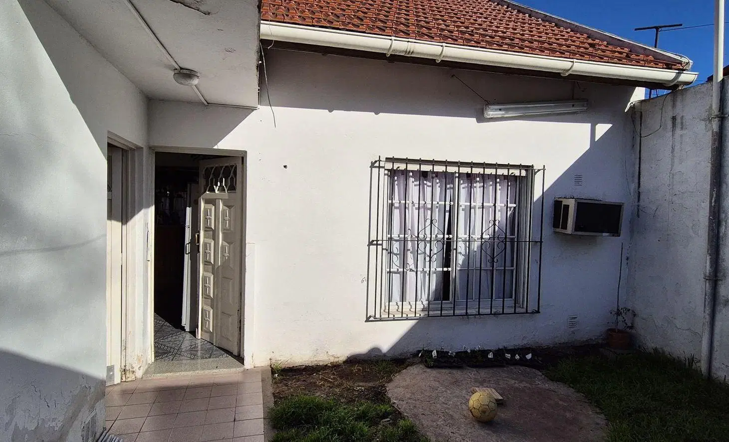 VENTA CASA 3 AMB LOTE PROPIO 447M2. LANUS OESTE 8