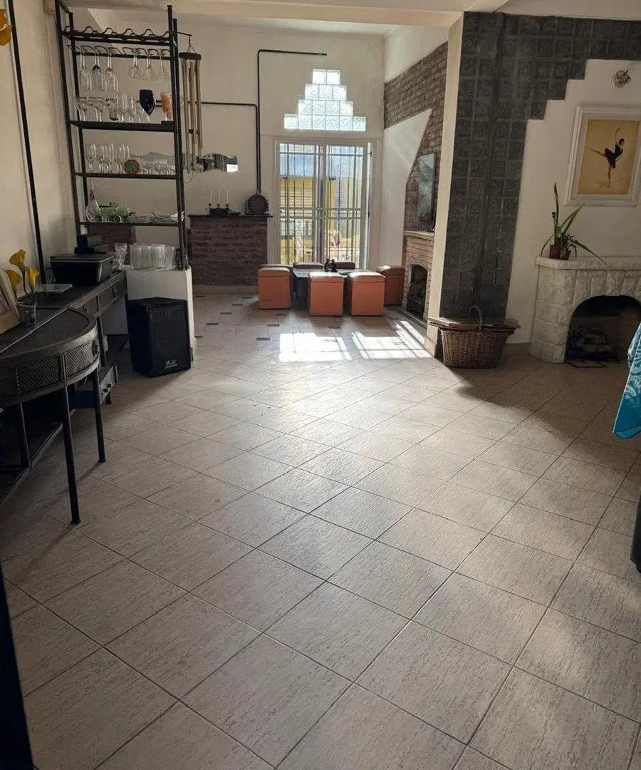 Casa  en Lanús con Parque 5