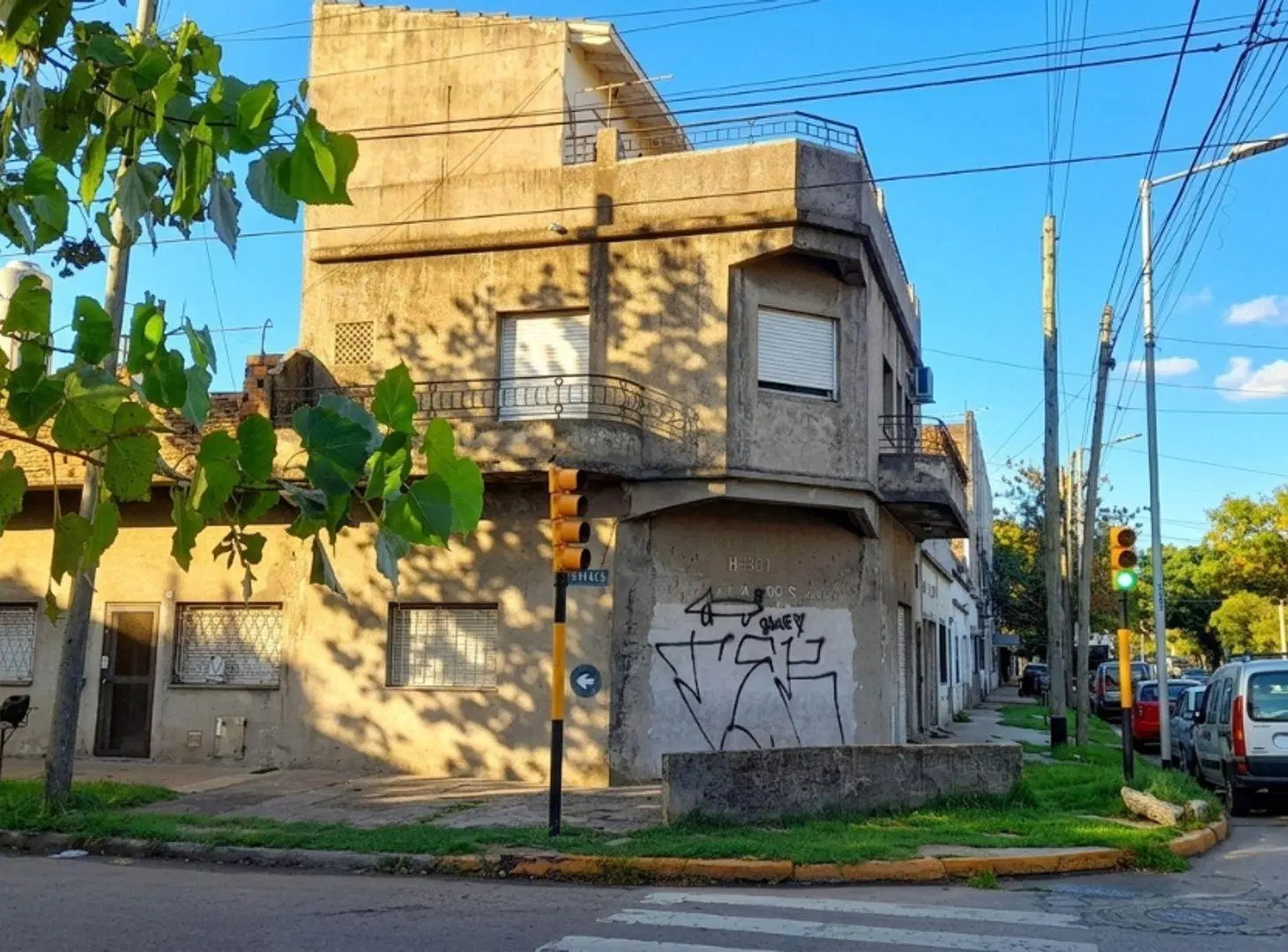 WILDE: CASA 4 AMB. + 2 LOCALES. "GRAN POTENCIAL" 2