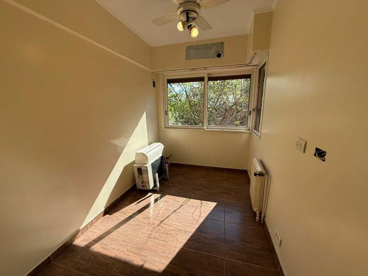 VENTA DEP. 4 AMB EN CENTRO LANUS OESTE C/LAVADERO 8