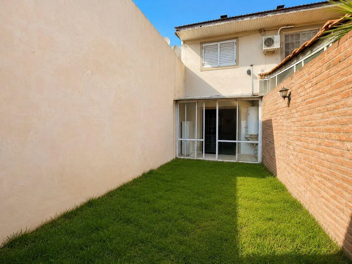 DUPLEX 3 AMB C/COCHERA, JARDÍN, LAVADERO Y ALTILLO 5