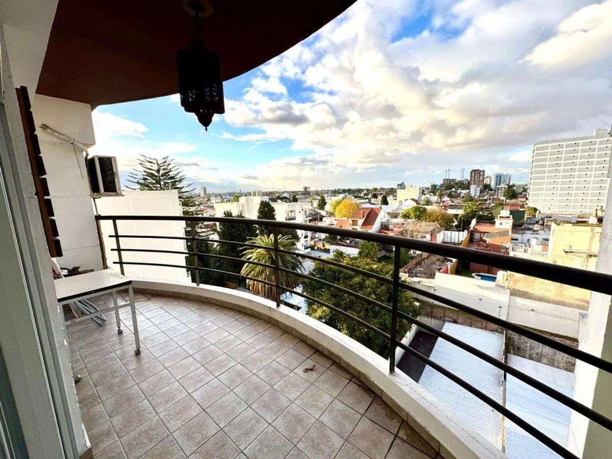 VENTA DPTO 3 AMB + COCHERA/BALCÓN /LAVADERO /WILDE 4