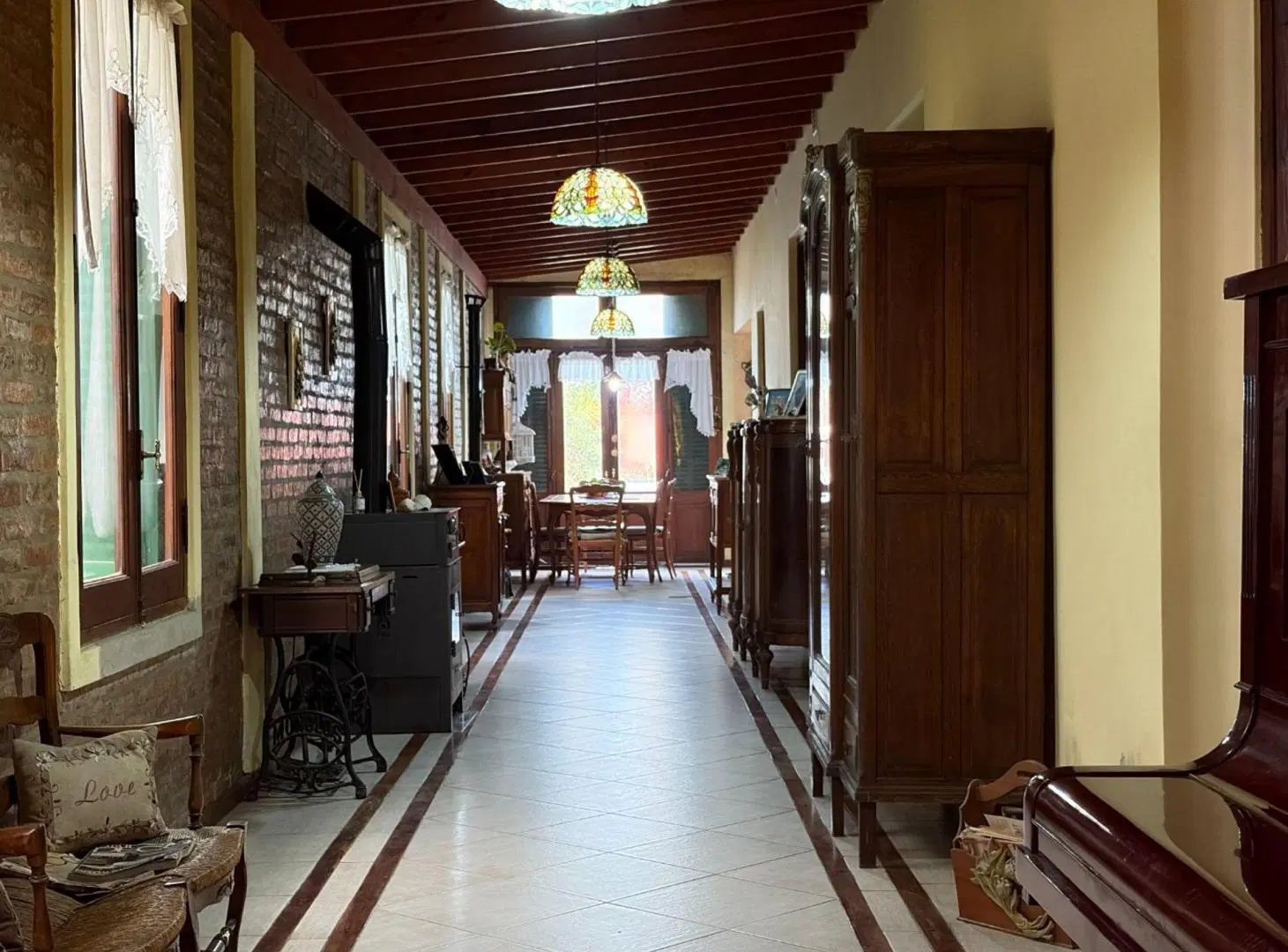 CASA EN VENTA EN BANFIELD E. 4 AMB. RECICLADA 5