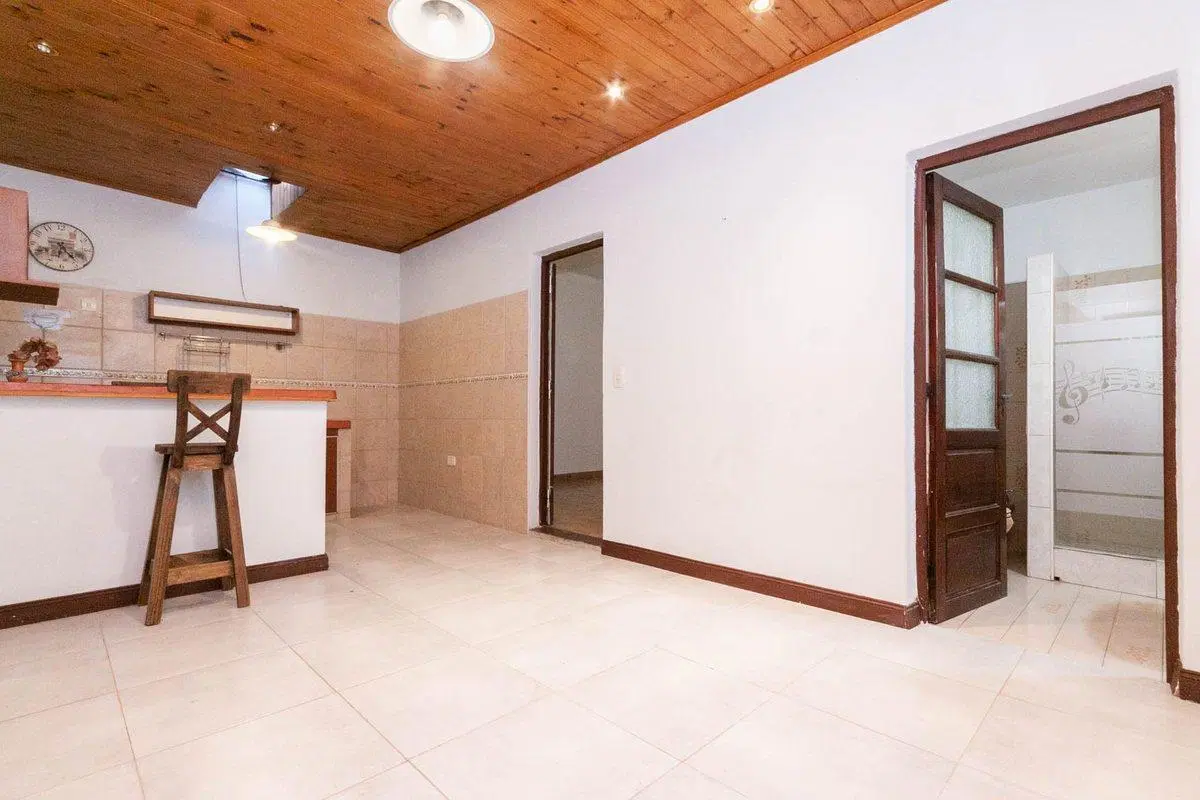 Venta PH 3 Ambs. Fdo. libre. Lanus. Apto Credito. 3