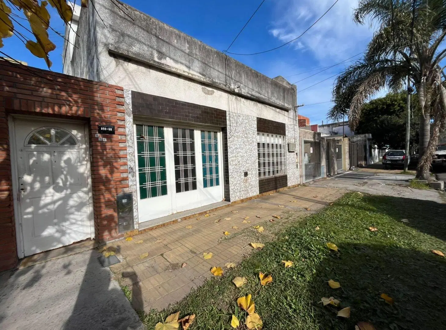 Venta en Block de casa de 3 y 2 ambientes 2