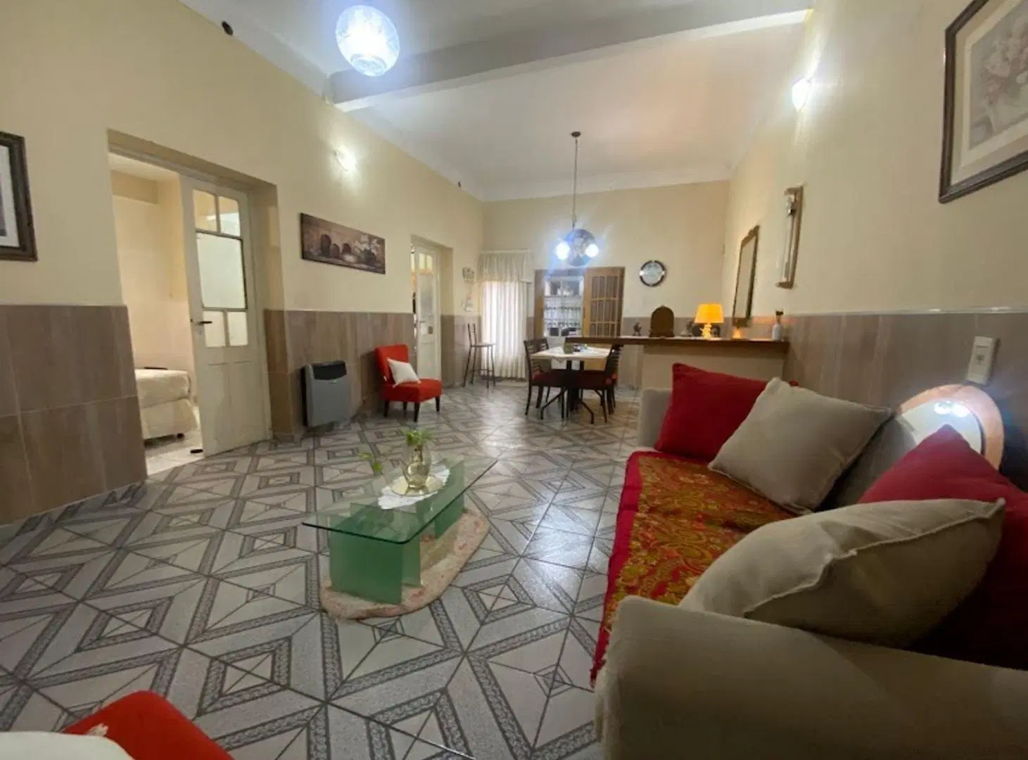 Oportunidad Multifamiliar: Casa, depto y galpon 5
