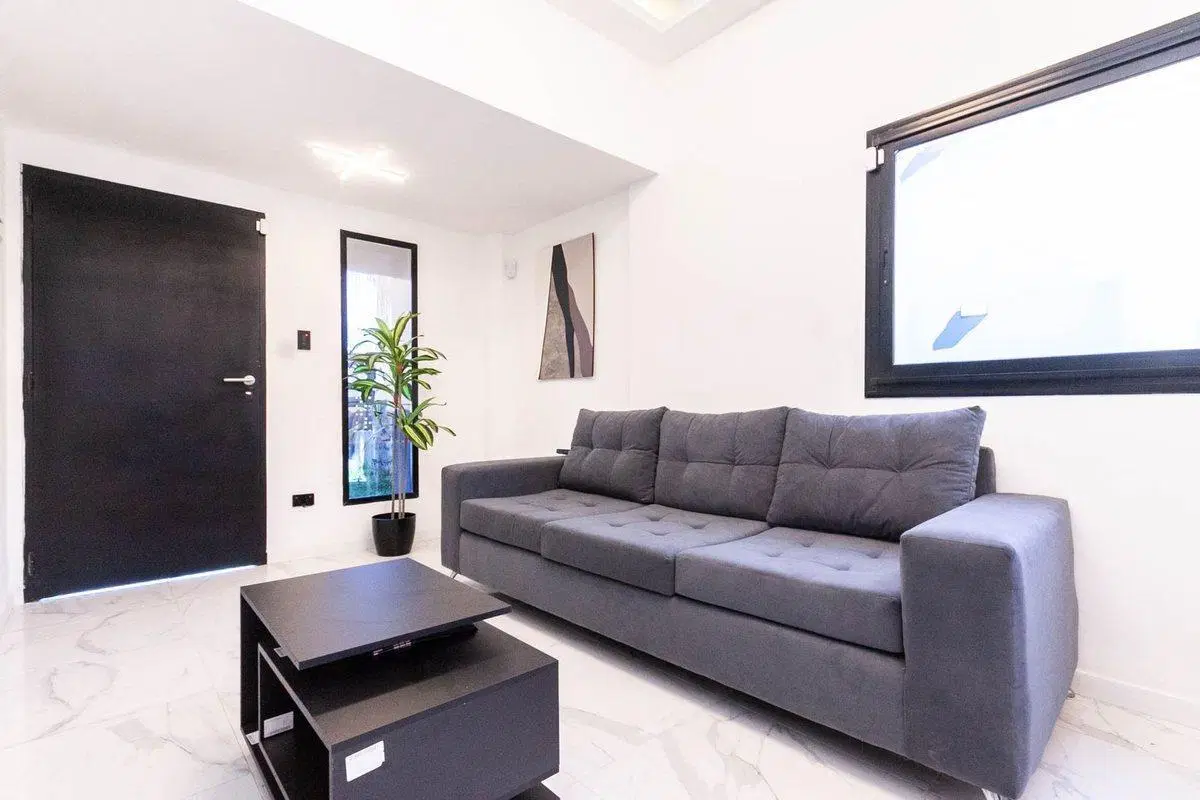 Casa 4 amb hecha a nuevo, con piscina y 3 cocheras 8