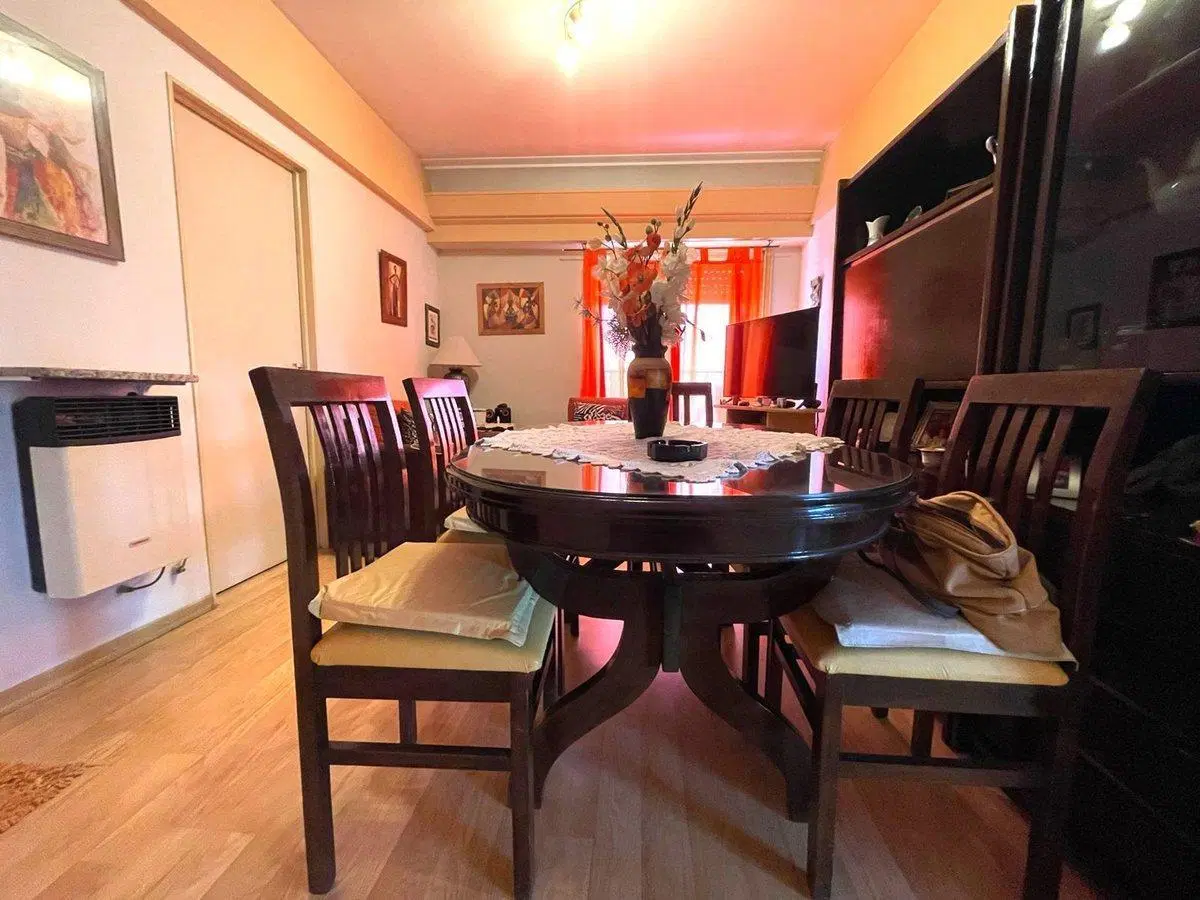 Venta Depto  3 ambientes con cochera Ramos mejia 2