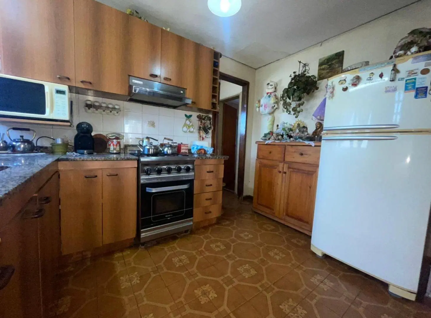 PH EN VENTA- 3 AMBTES-80 MTS.REMEDIOS DE ESCALADA 5