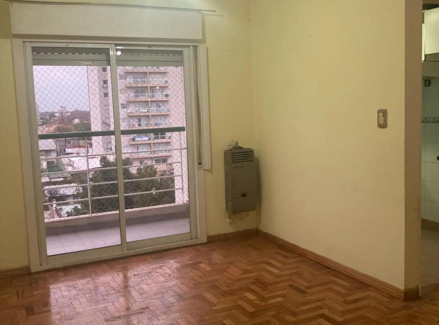 Dpto 3 amb alquiler c/balcón R. Esc. Centro Lanús 2