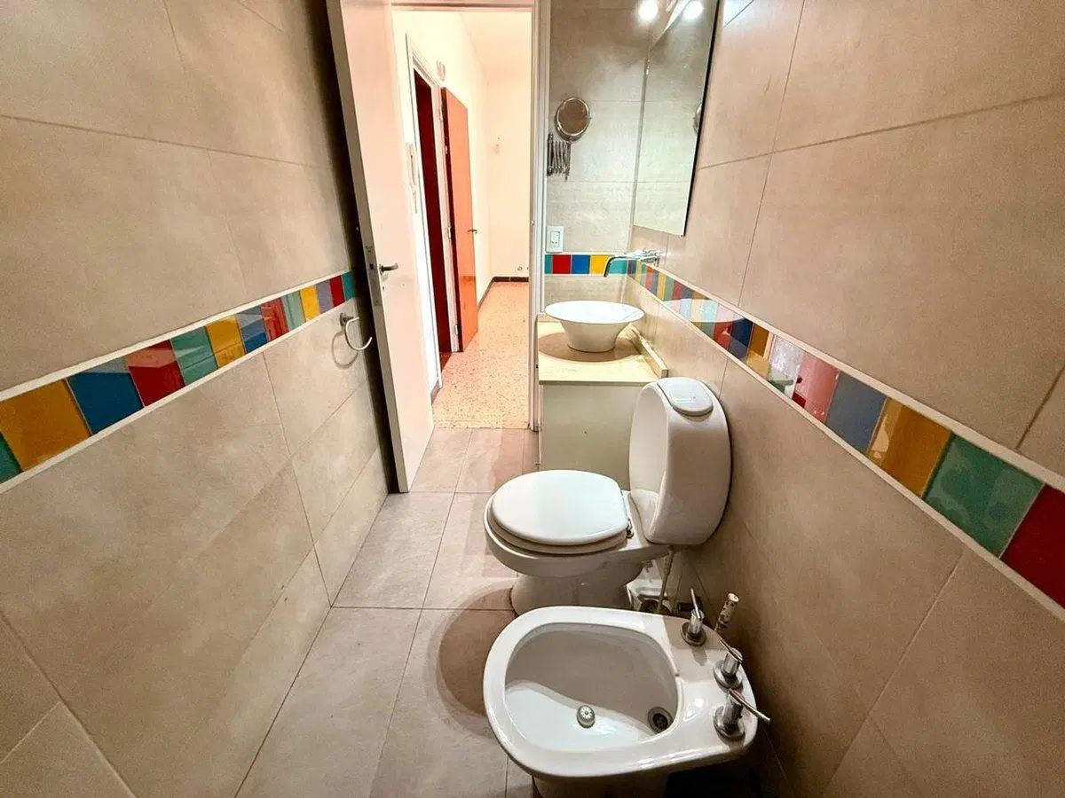 HERMOZO CHALET 5 AMB C/PARQUE Y GARAGE 4