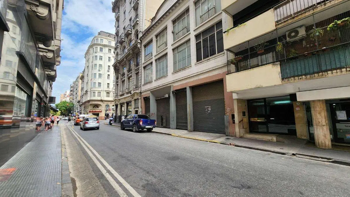 VENTA LOTE CON TRES PISOS EN CABA 5