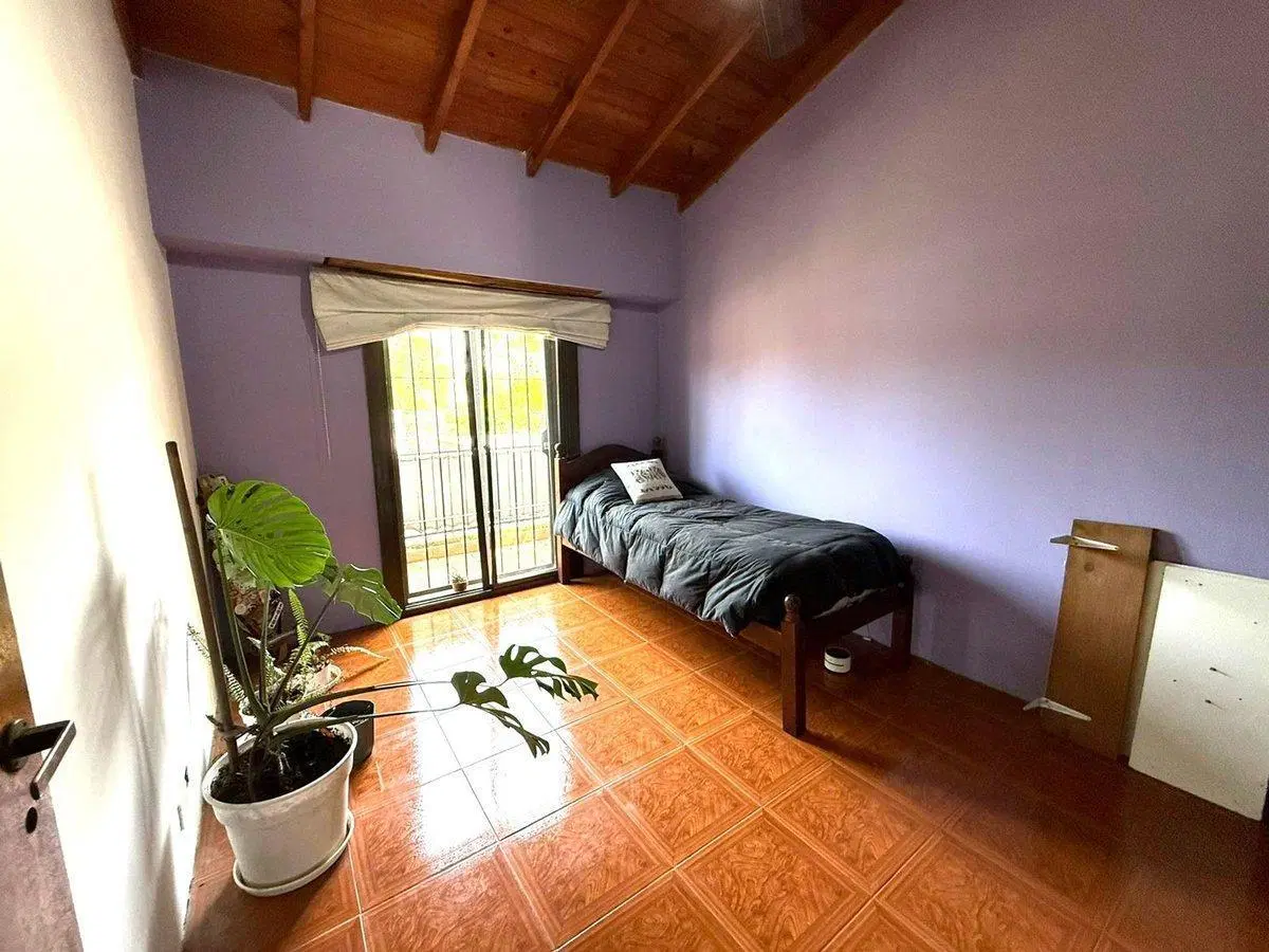 CASA 5 AMB, CON  PARQUE Y COCHERA ATO CREDITO 4