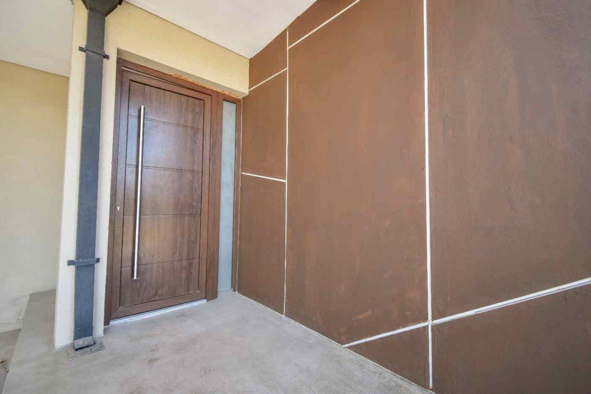 Foto de CASA DE 4 AMBIENTES EN FINCAS DE SAN VICENTE, imagen 2