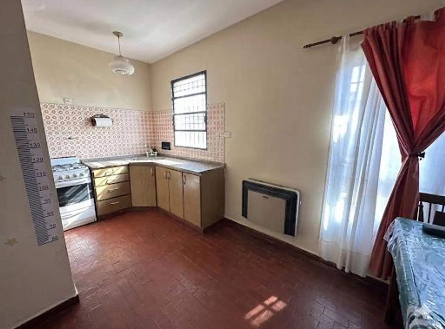 Casa 3 ambientes con hermoso parque 8