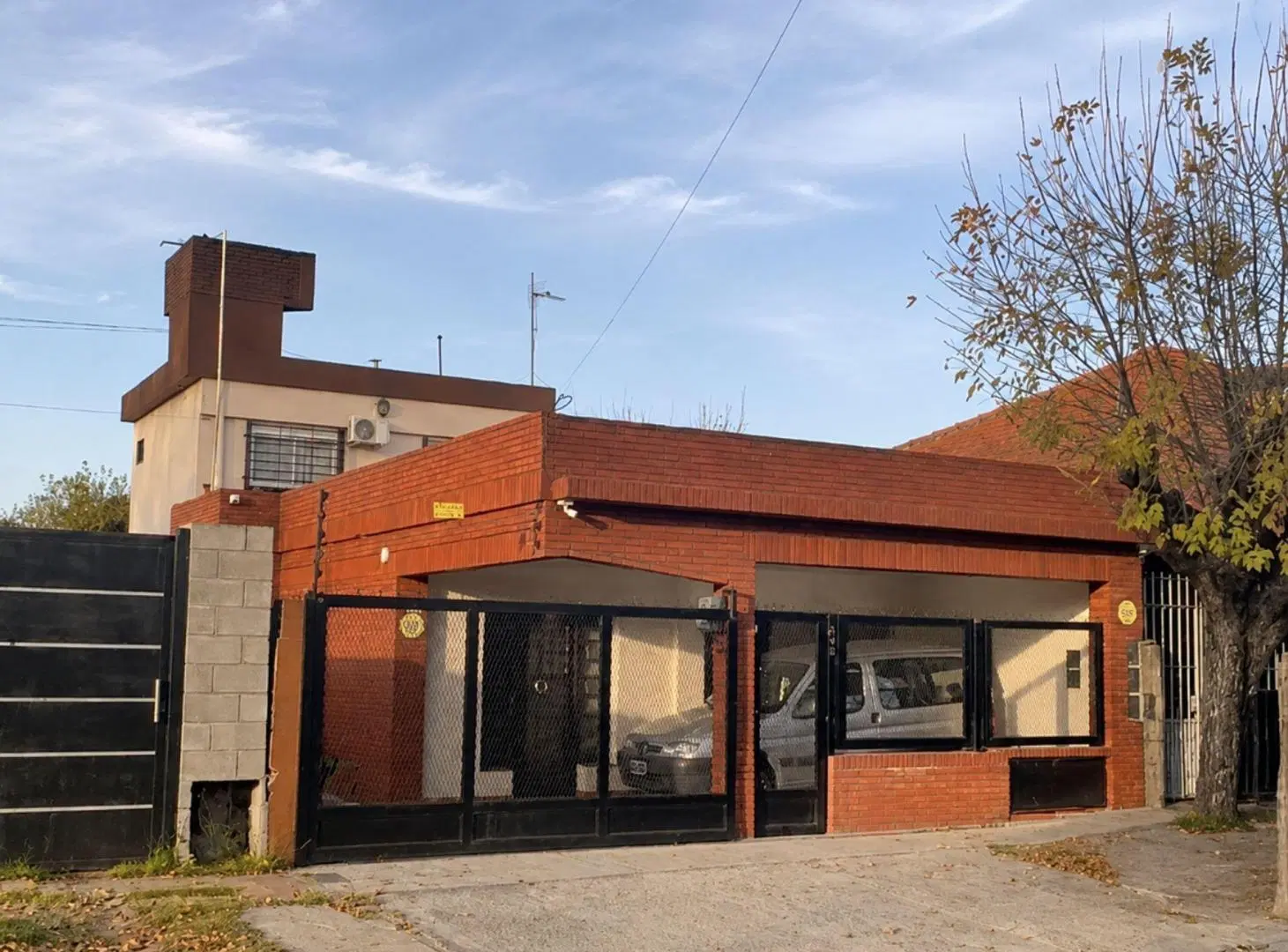 CASA MULTIFAMILIAR CON GRAN POTENCIAL (3 UNIDADES) 2