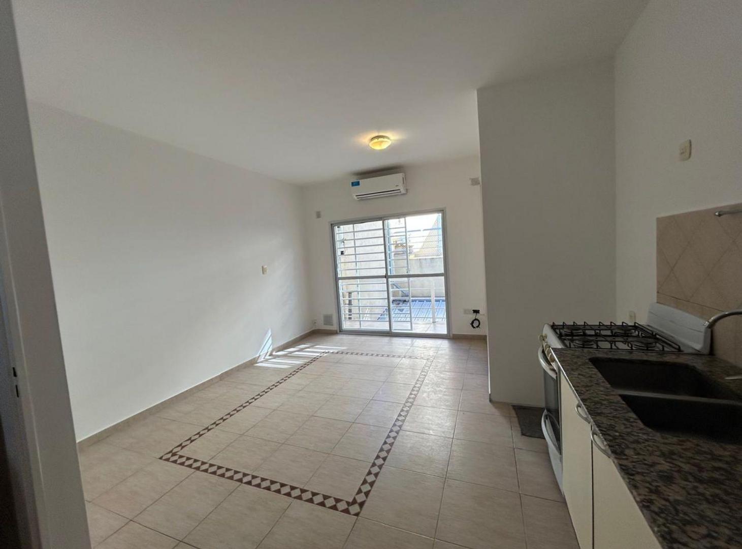 VENTA DUPLEX 3 AMBIENTES BANFIELD  APTO CREDITO