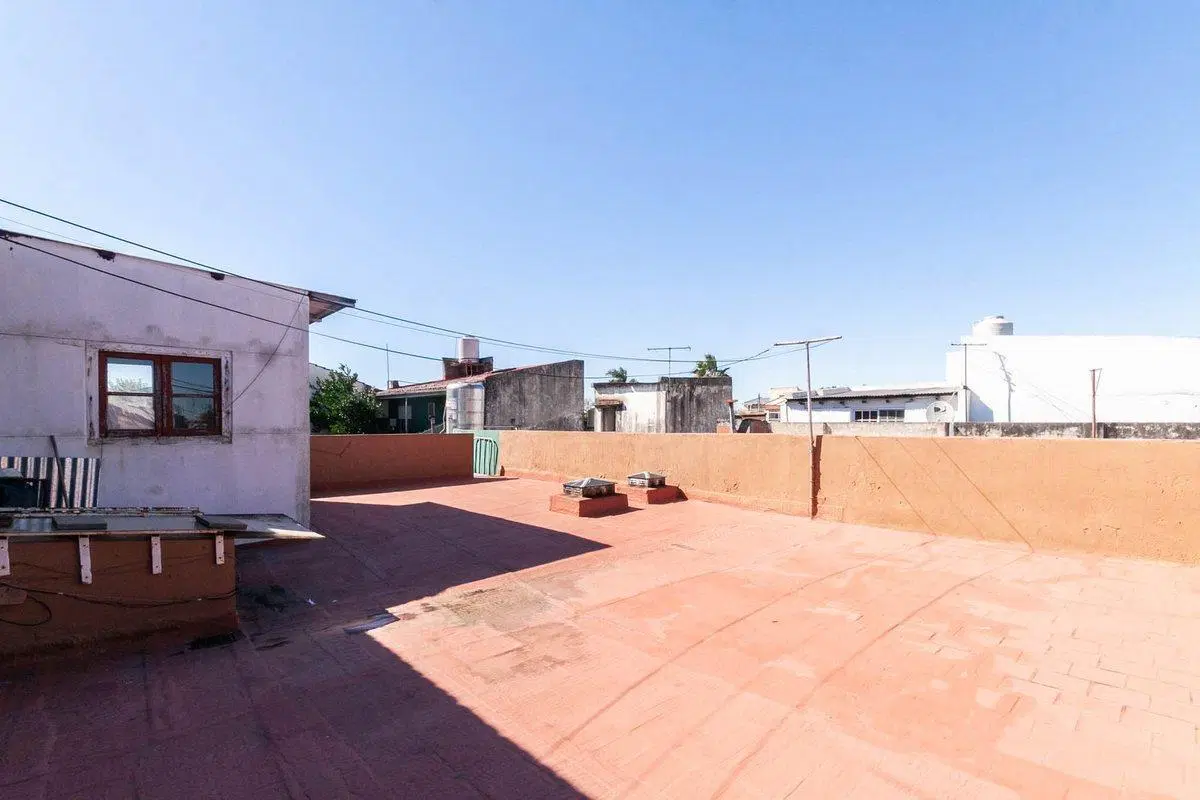 Casa de 3 amb en venta c/quincho, cochera y patio 4