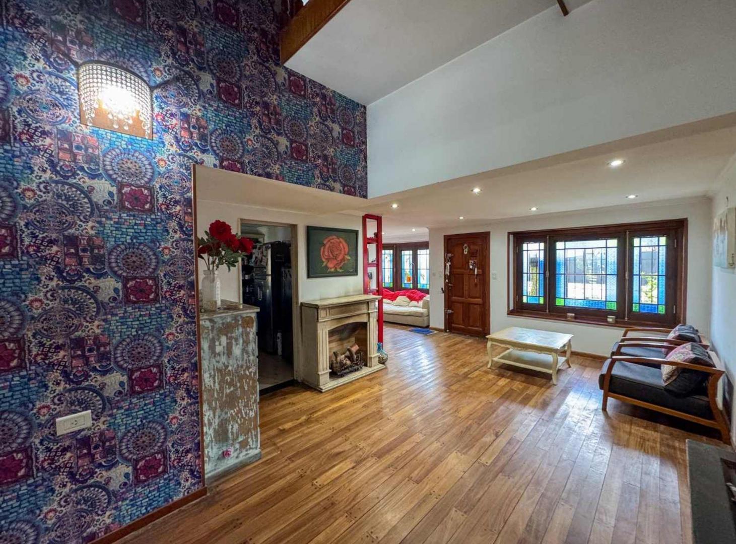 Foto de Casa 4 Dormitorios c Pileta Adrogué, Apta Crédito, imagen 5