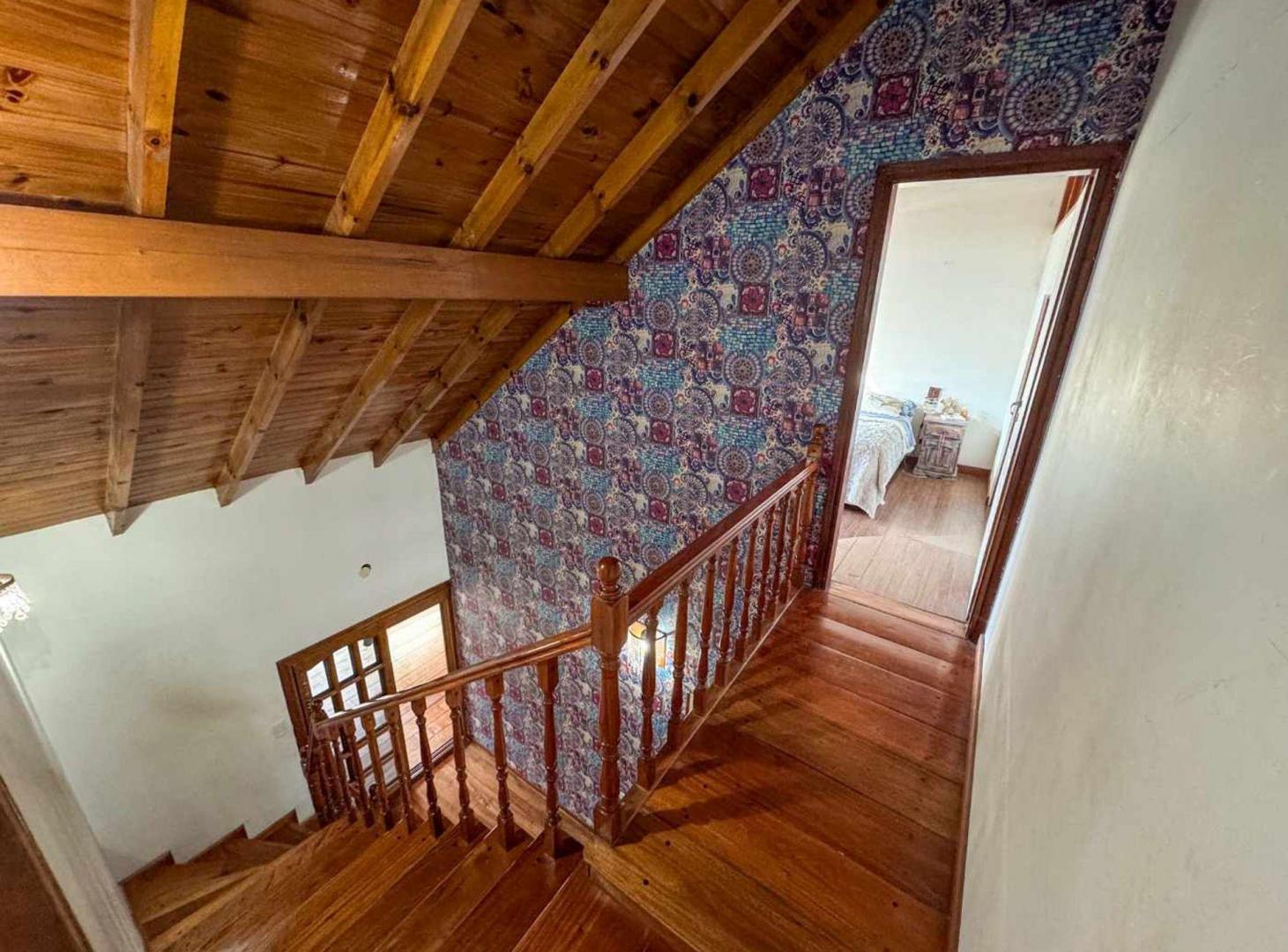 Foto de Casa 4 Dormitorios c Pileta Adrogué, Apta Crédito, imagen 3