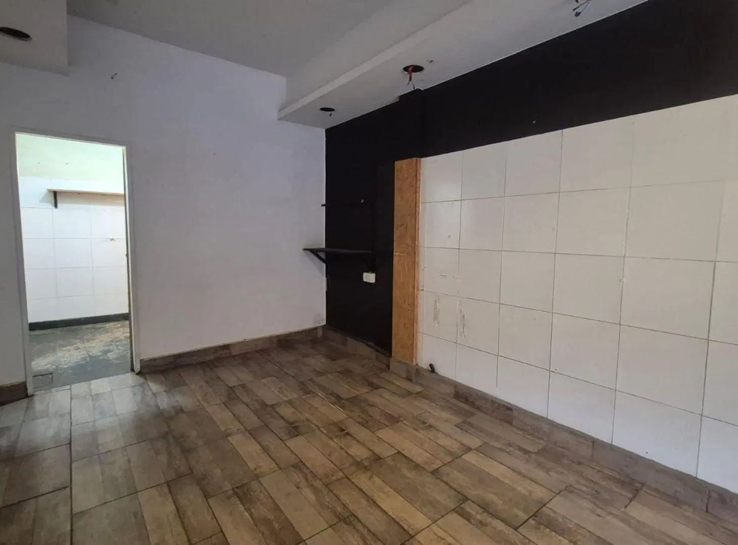 Local comercial en Alquiler 28 m2 Lanus Oeste 5
