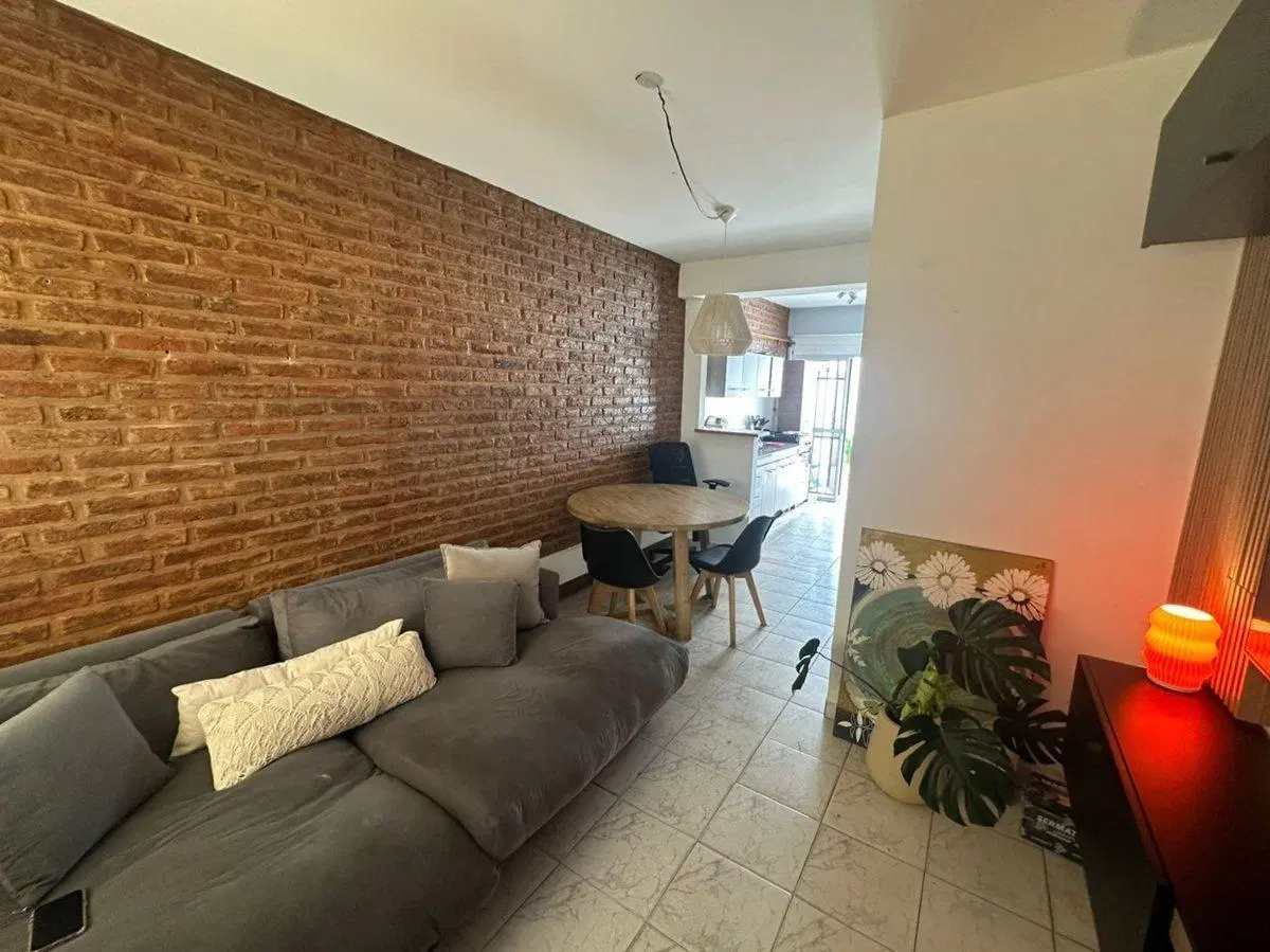 DUPLEX 3 AMB C/COCHERA, JARDIN Y LAVADERO 2