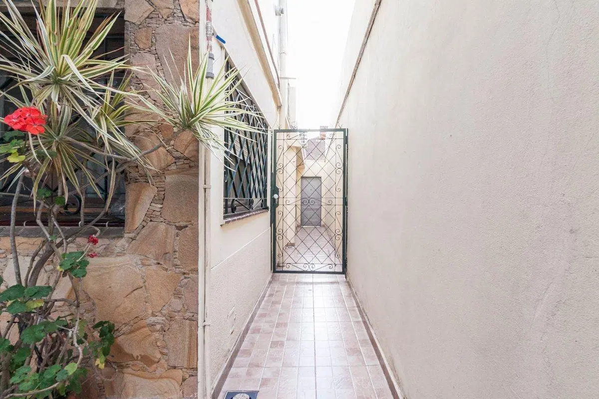EXCELENTE PH 3AMB.C/PATIO.QUINCHO.DE 168M2,LANUS! 4