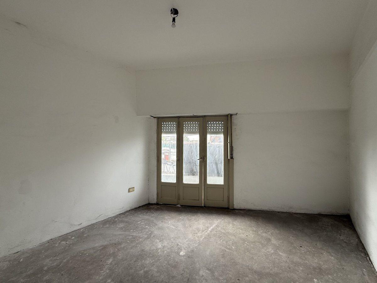 Foto de PH DE 3 AMB AL FRENTE CON PATIO Y TERRAZA, imagen 2